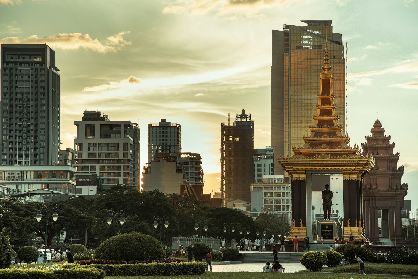 Phnom Penh — 1
